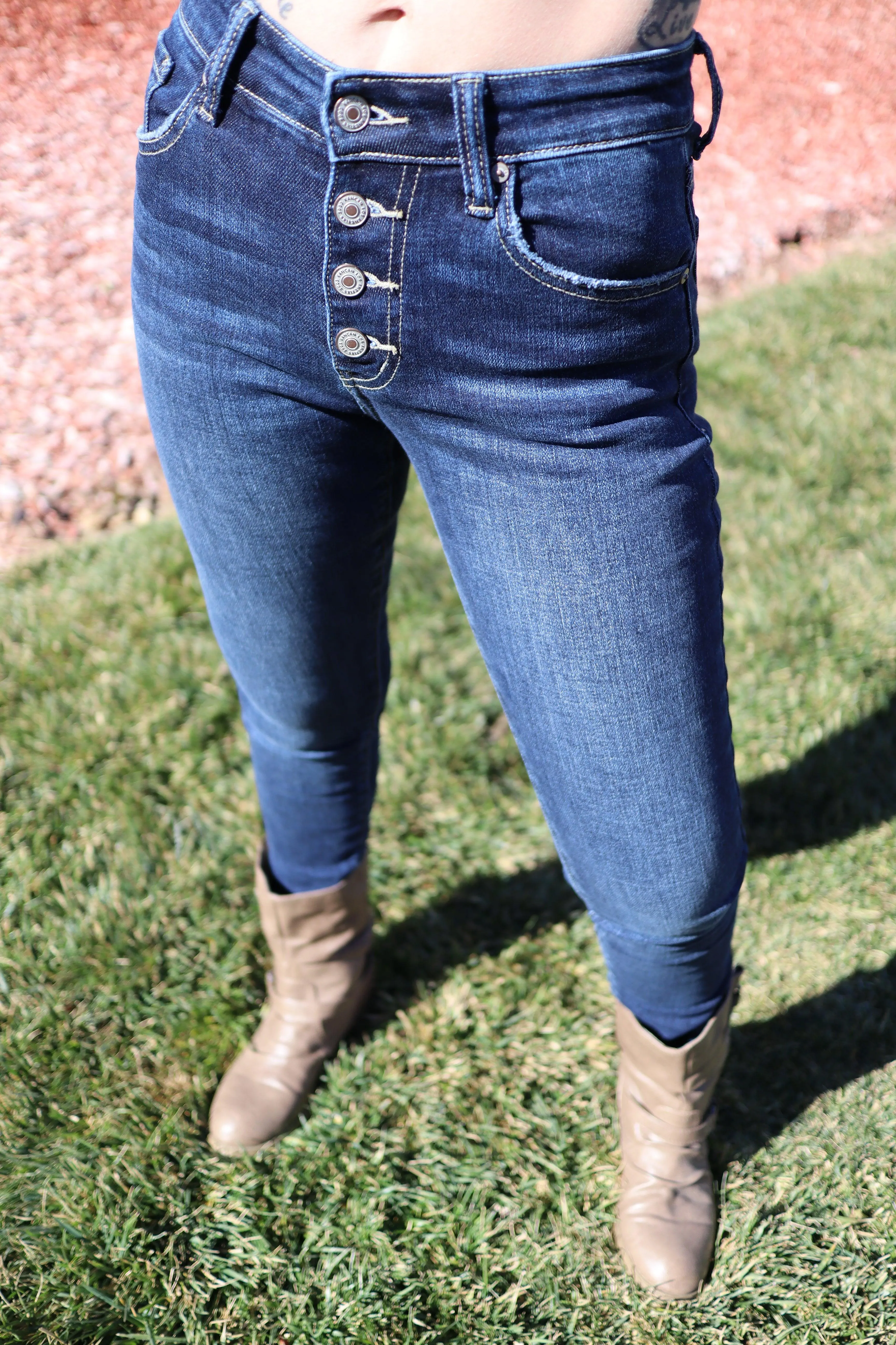 Arionna Skinny Jeans