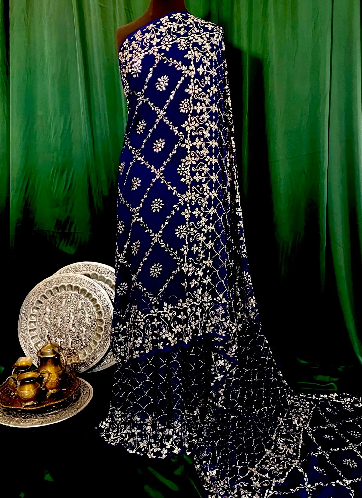 Kamdani Muqaish: Pooja
