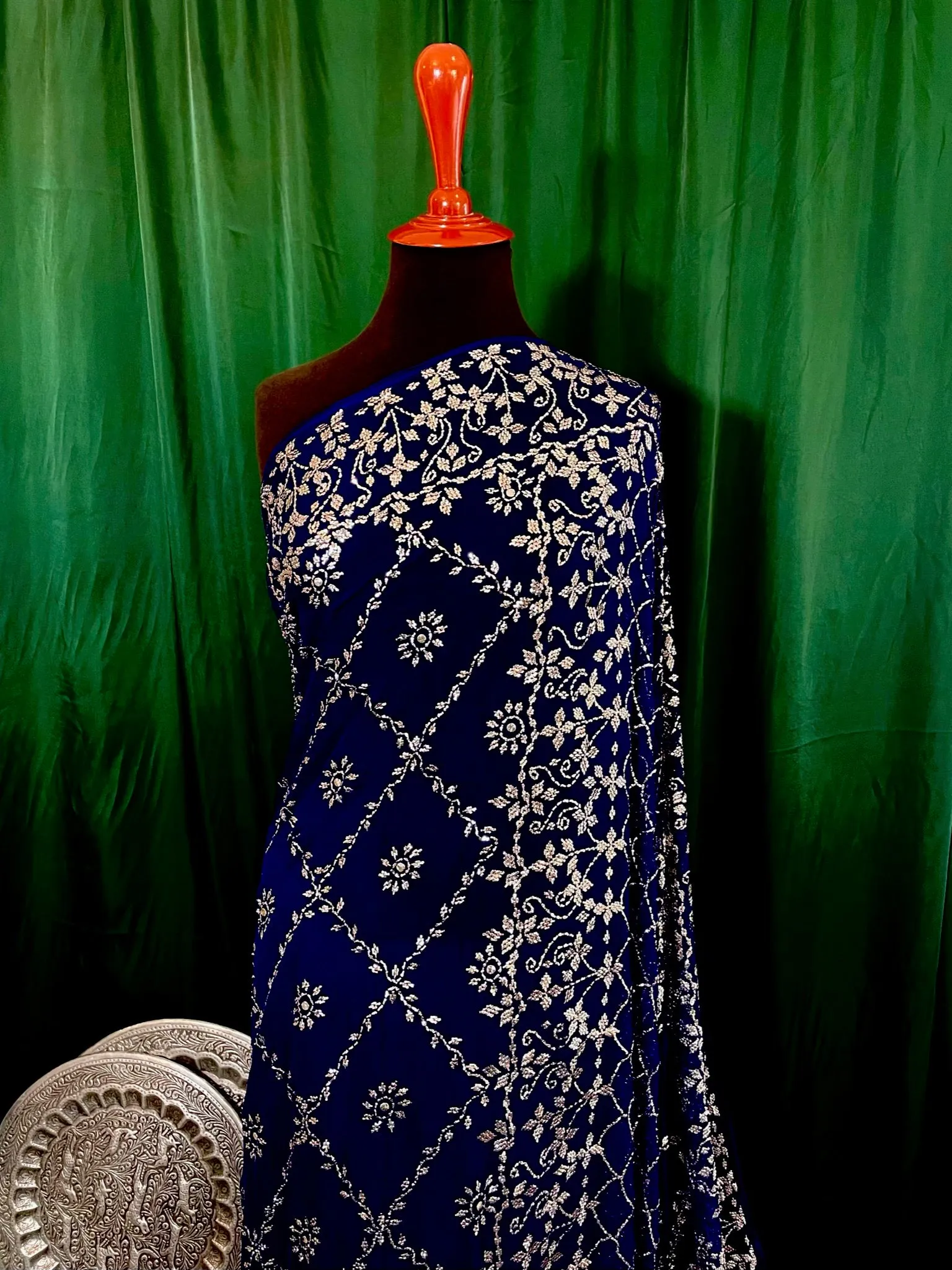 Kamdani Muqaish: Pooja