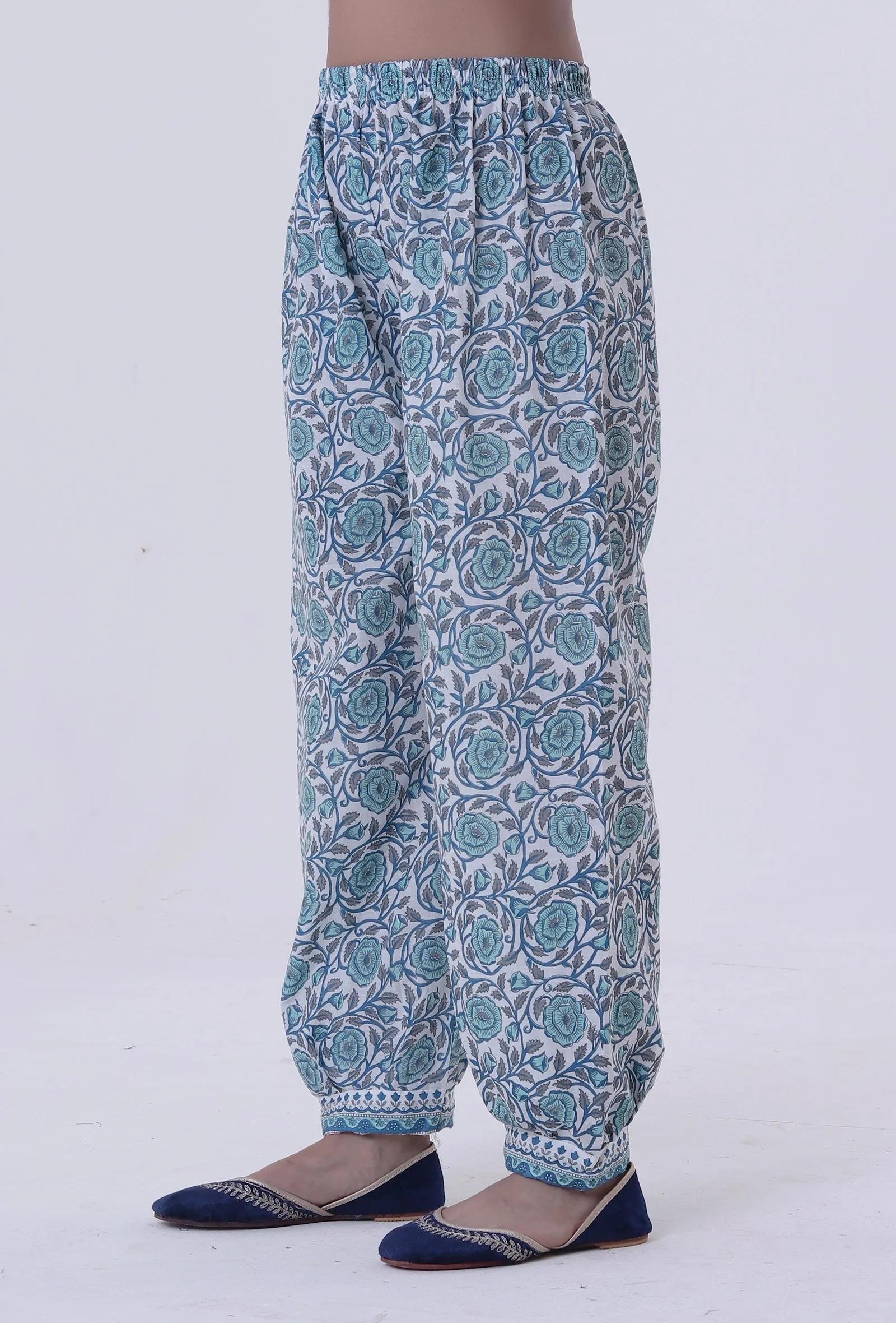 White Cotton Pant With Blue Motif