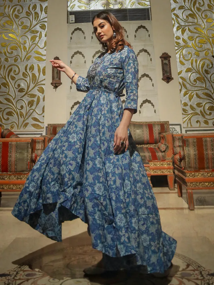 Women Indigo Blue High Low Flared Kurta With Belt