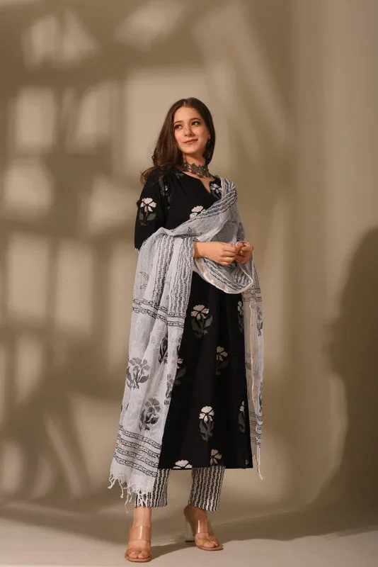 Women's Cotton Floral Printed Black Kurta Pant Set With Dupatta