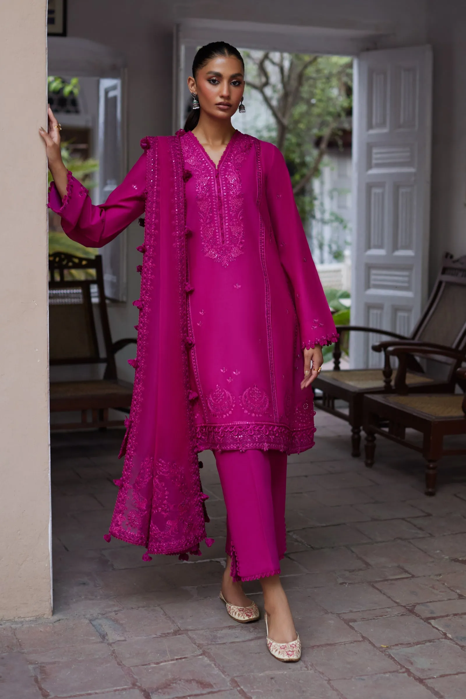Zaha Festive Eid Lawn – NIAMH (ZF24-03)